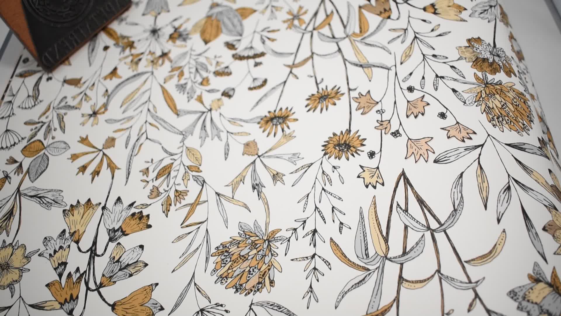 Mosható vinyl design tapéta mezei virágmintával fekete fehér arany színekkel