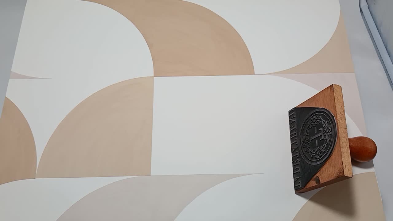 Beige színű design geometrikus mintás prémium tapéta