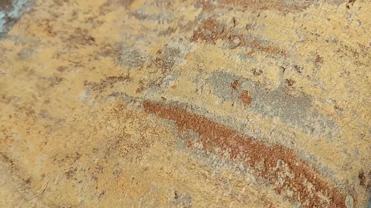 Narancs trendi loft hangulatú betonfal hatású vlies vinyl design tapéta