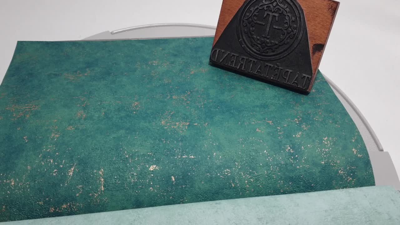 Zöld-arany betonhatású vlies vinyl mosható design tapéta