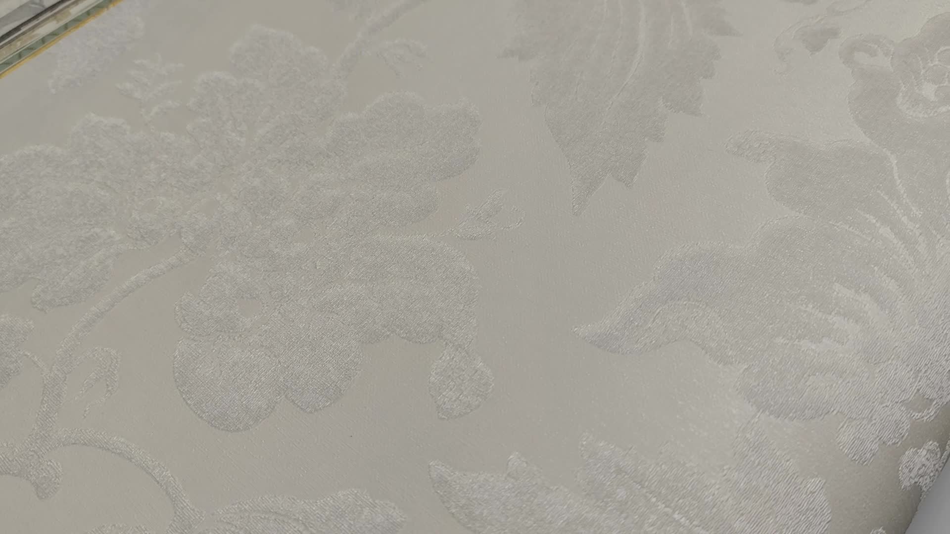 Krémfehér klasszikus virágmintás design tapéta