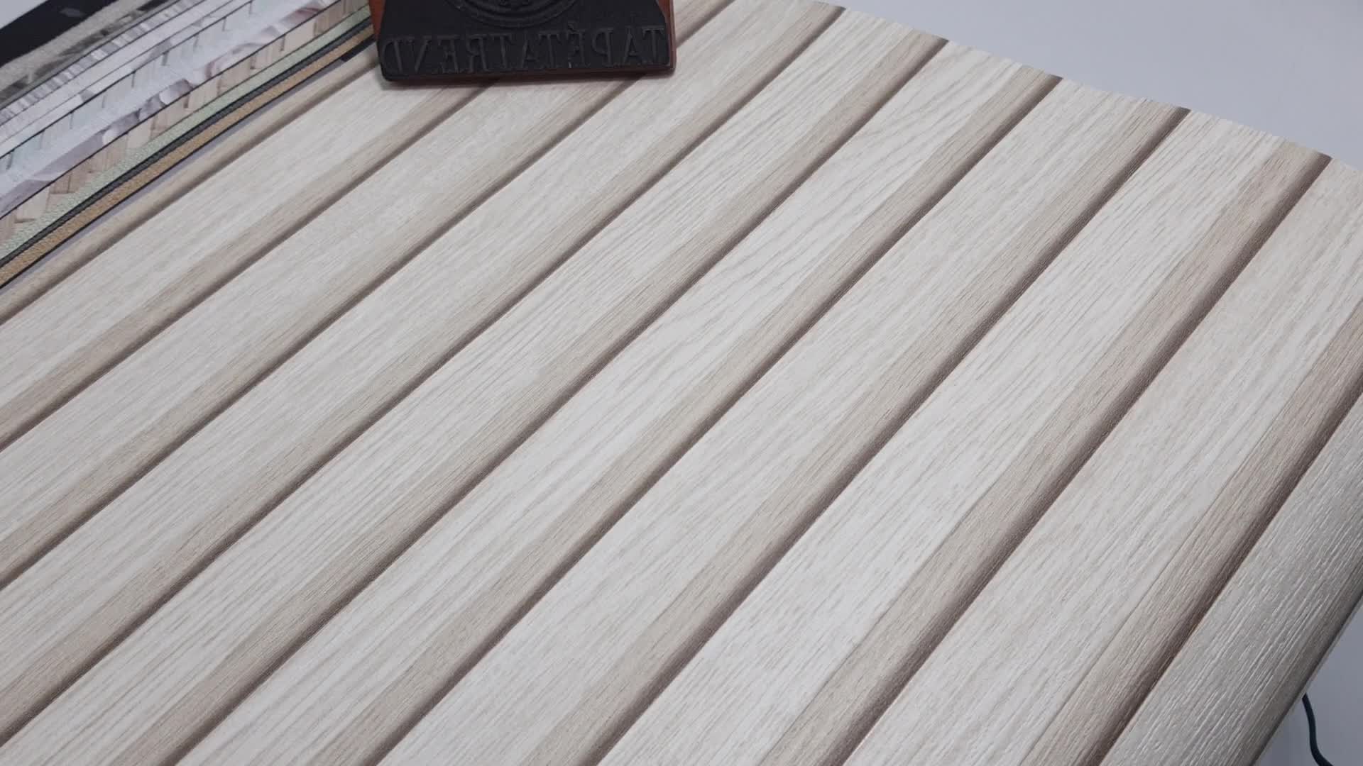 Természetes fa hastású lambéria mintás beige színű design tapéta