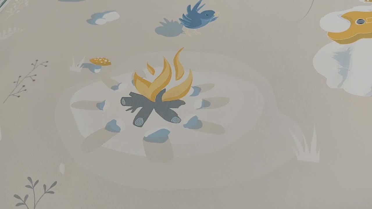 Gyerektapéta krém alapon erdei állat róka, őzike, nyuszi mintákkal