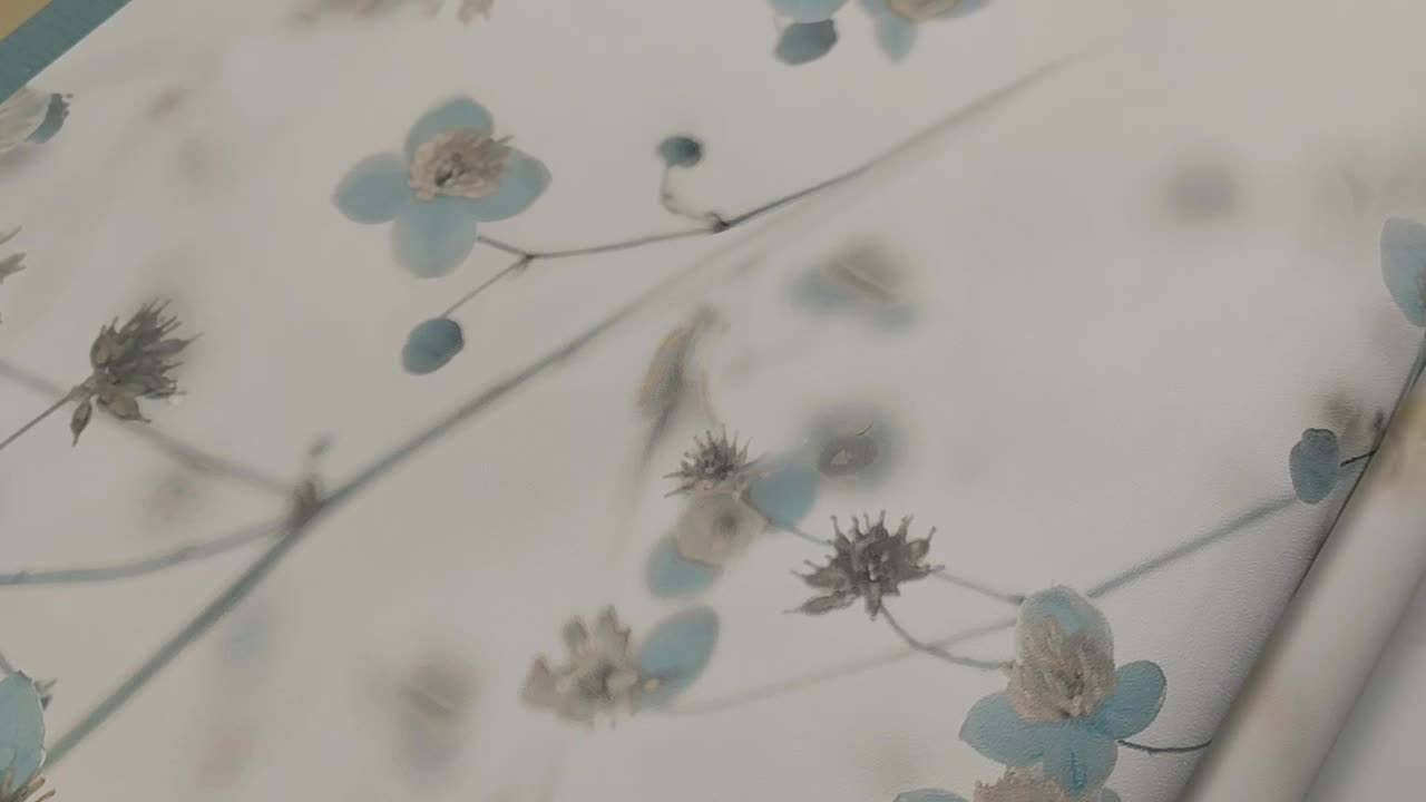 Türkiz apró légies virágmintás design tapéta