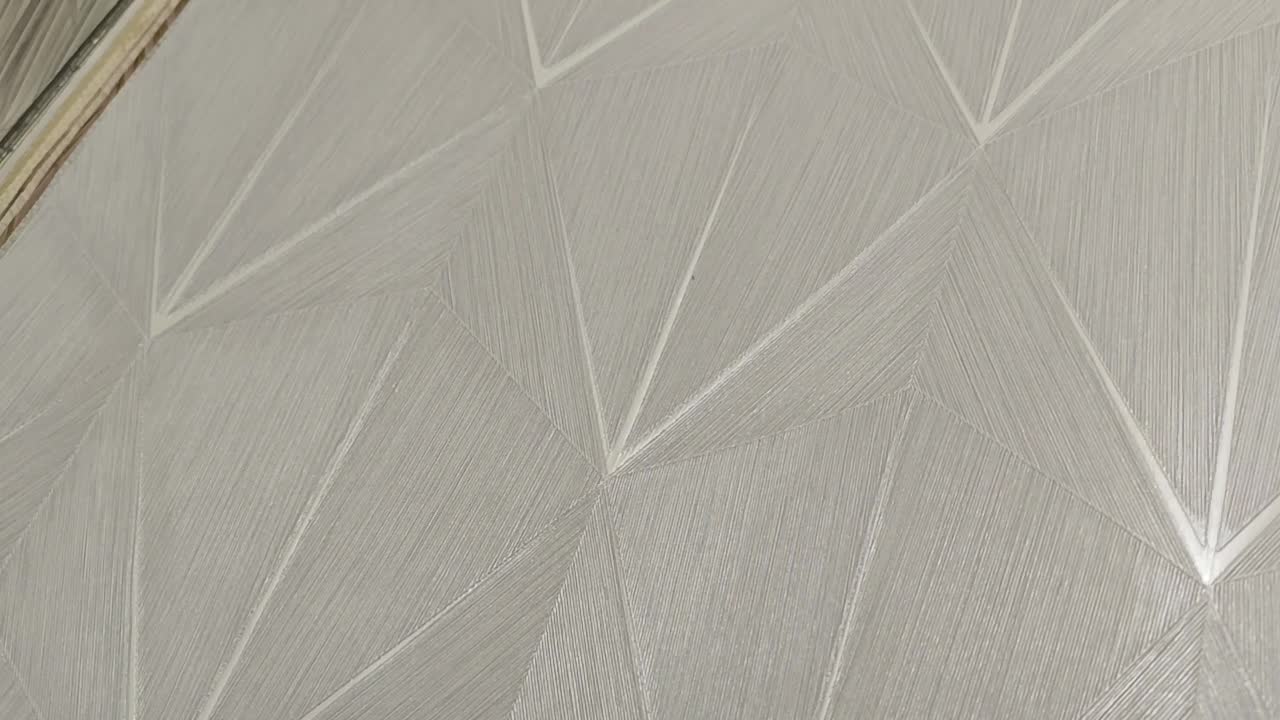 Prémium olasz geometria mintás struktúrált halvány szürke és arany design tapéta