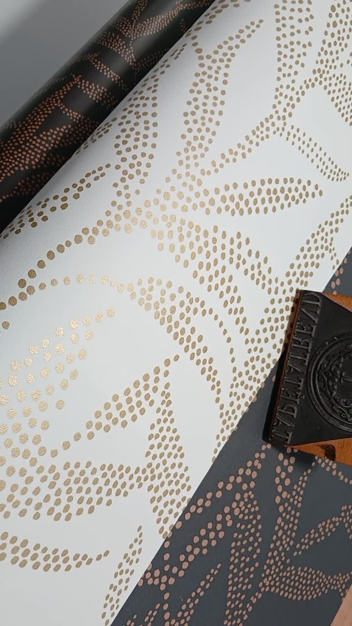 Fehér arany elegáns leveles mintás design tapéta