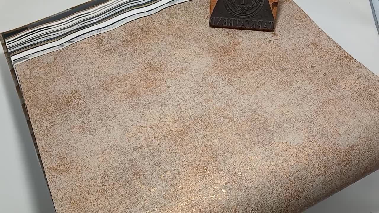 Bronz design tapéta betonhatású koptaott mintával vinyl mosható