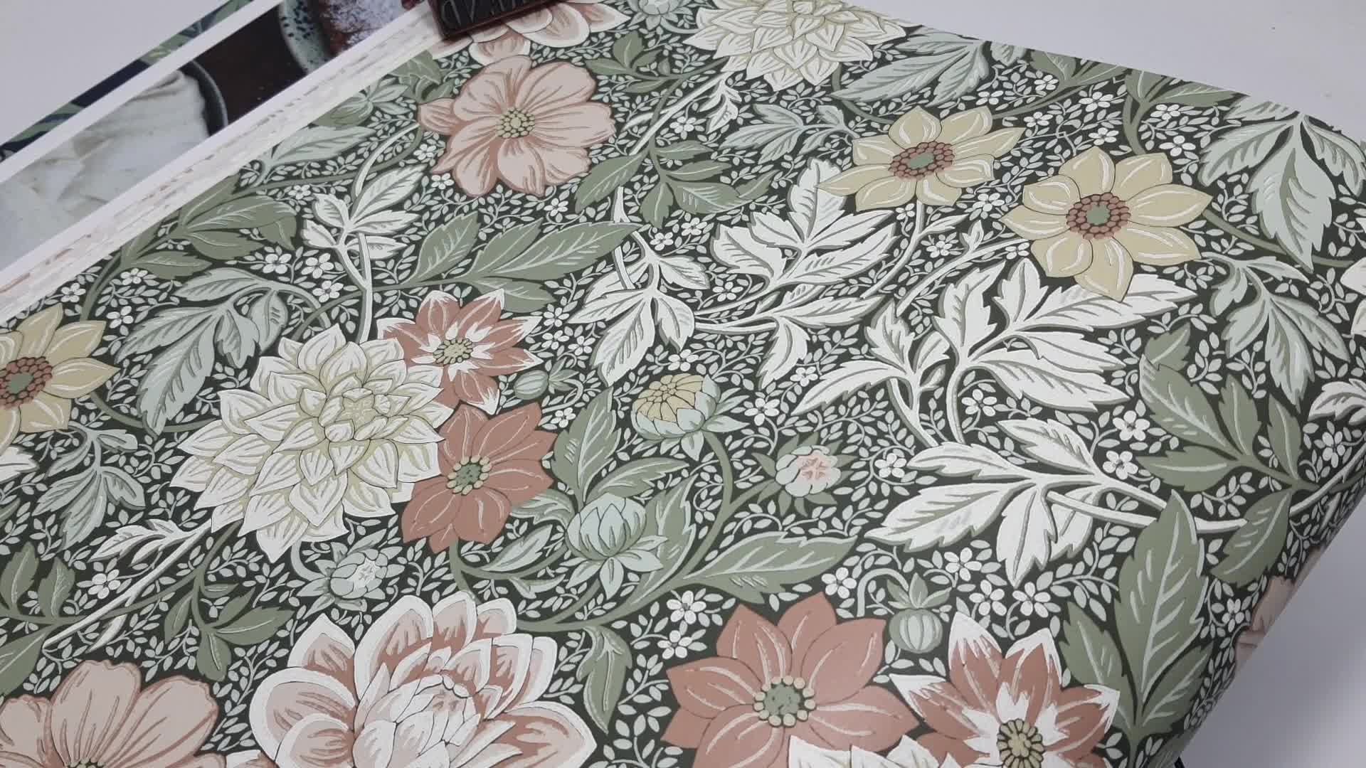 Zöld klasszikus dália virág mintás tapéta