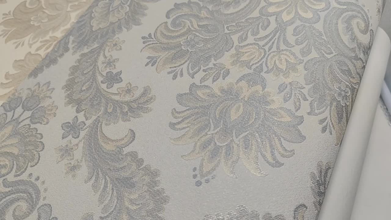 Halvány kék színű klasszikus barokk mintás olasz design tapéta