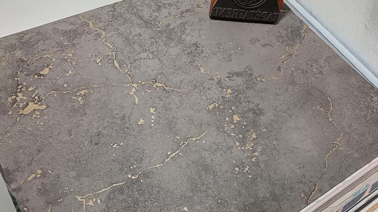 Loft stílusú koptatott beton hatású sötét szürke design tapéta