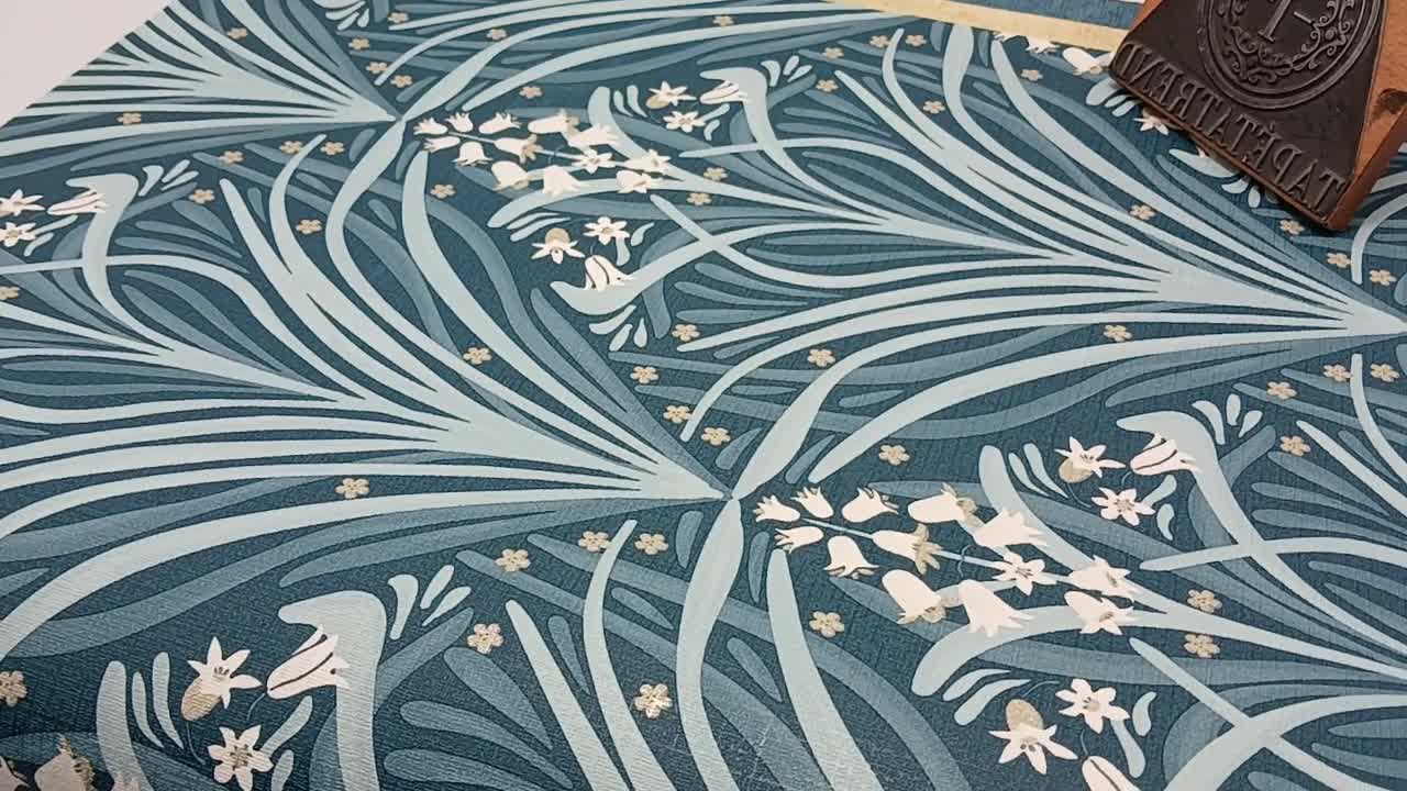 Türkiz tapéta elegáns virágos mintával