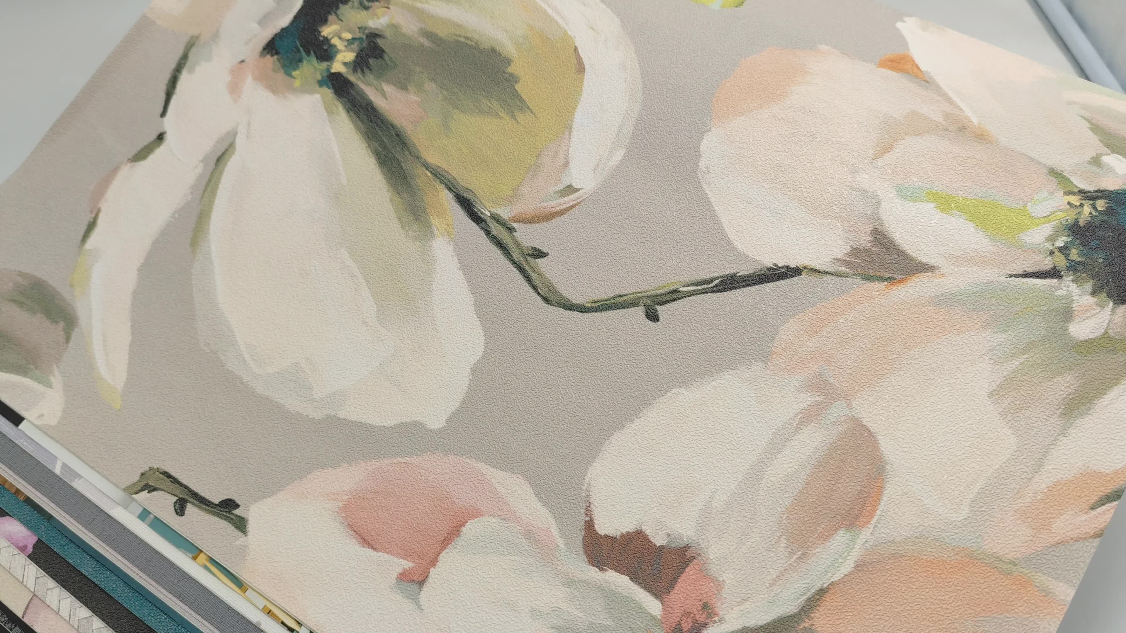 Virágmintás design tapéta halványzöld alapon akvarell virágos mintával