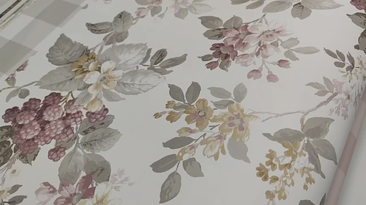 Provanc stílusú vintage virág mintás rózsaszín és szürke design tapéta