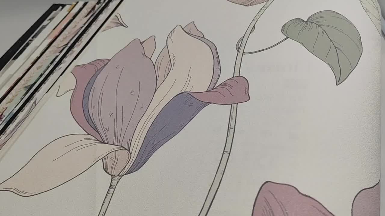 Virágmintás design tapéta pesztell színekkel