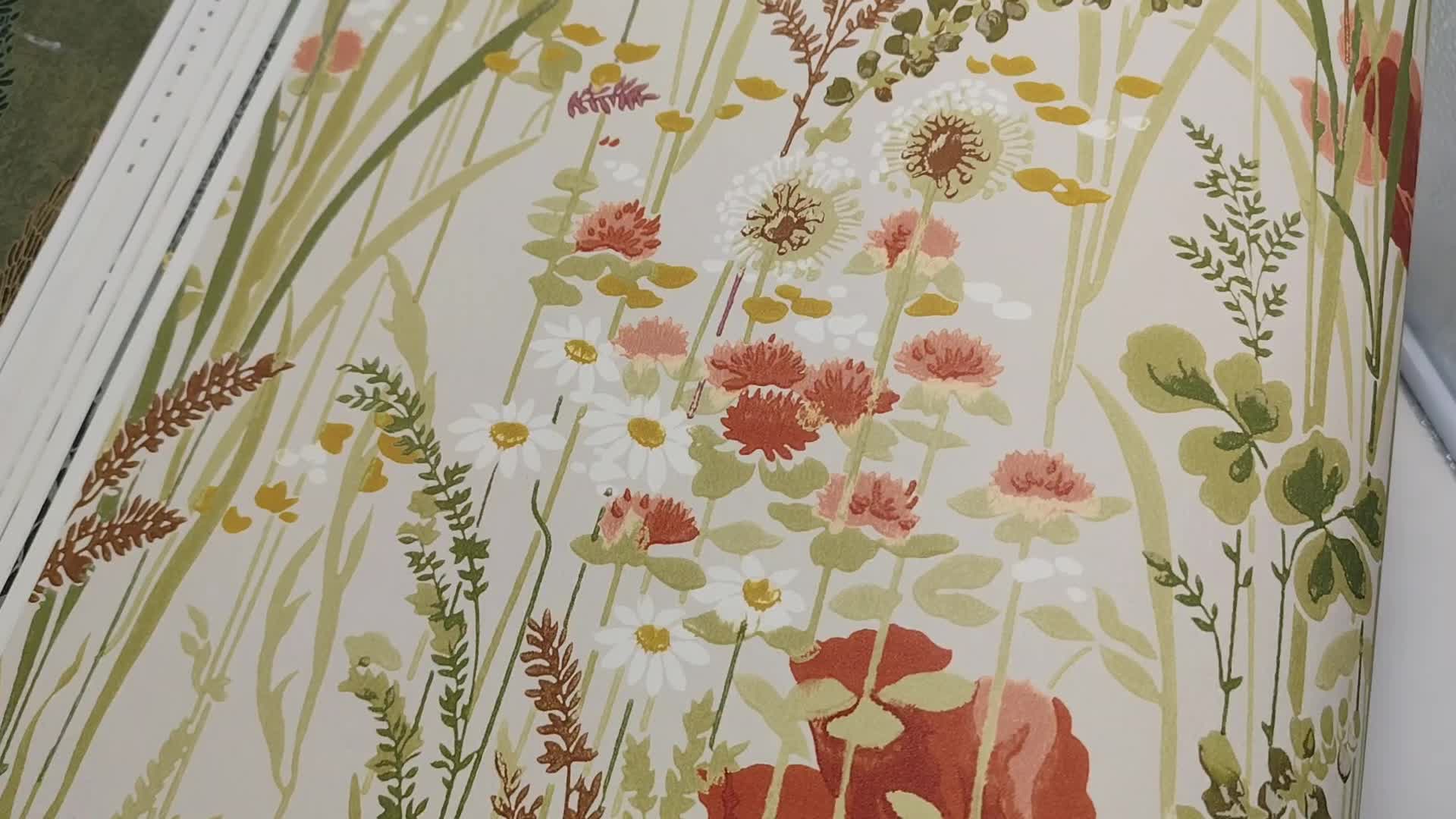 Mezei virágmintás vlies design tapéta színes vidám virágokkal