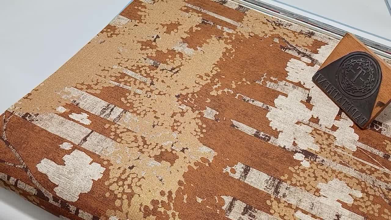 Elegáns fa mintás vinyl tapéta terrakotta színben