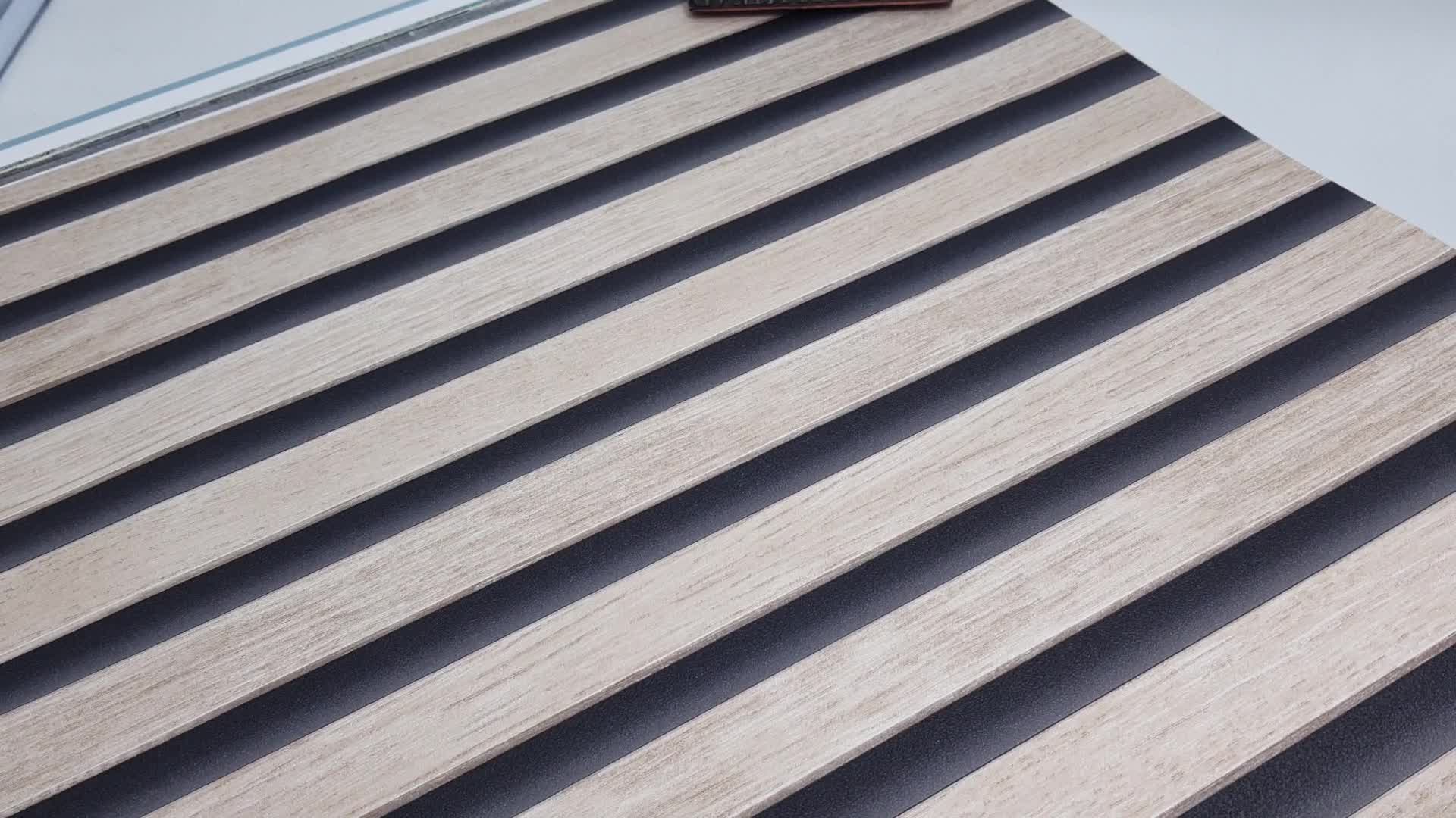 Szürke dekorléc mintás vinyl tapéta