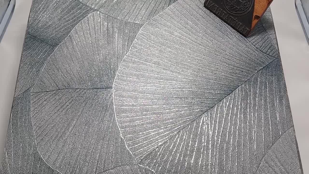 Ezüst óriás levél mintás elegáns vinyl tapéta