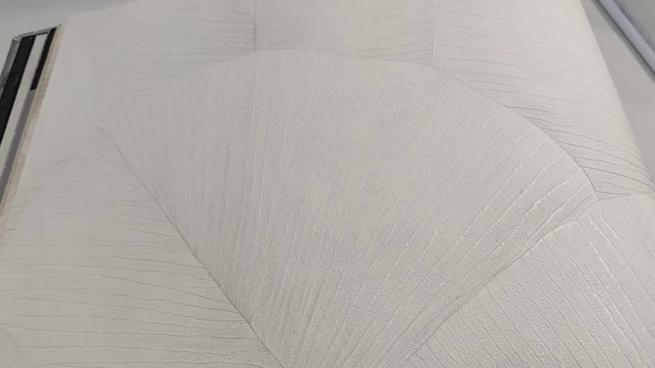 Fehér levélmintás vinyl tapéta