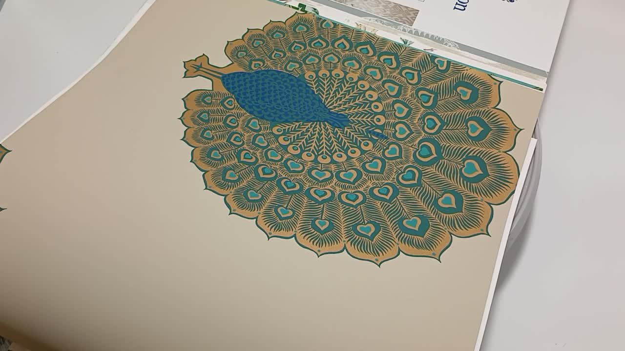 Páva mintás angol Sanderson design tapéta