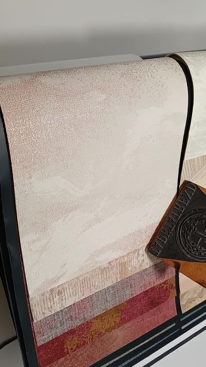 Pasztell rózsaszín márványos mintás olasz design tapéta 106cm széles