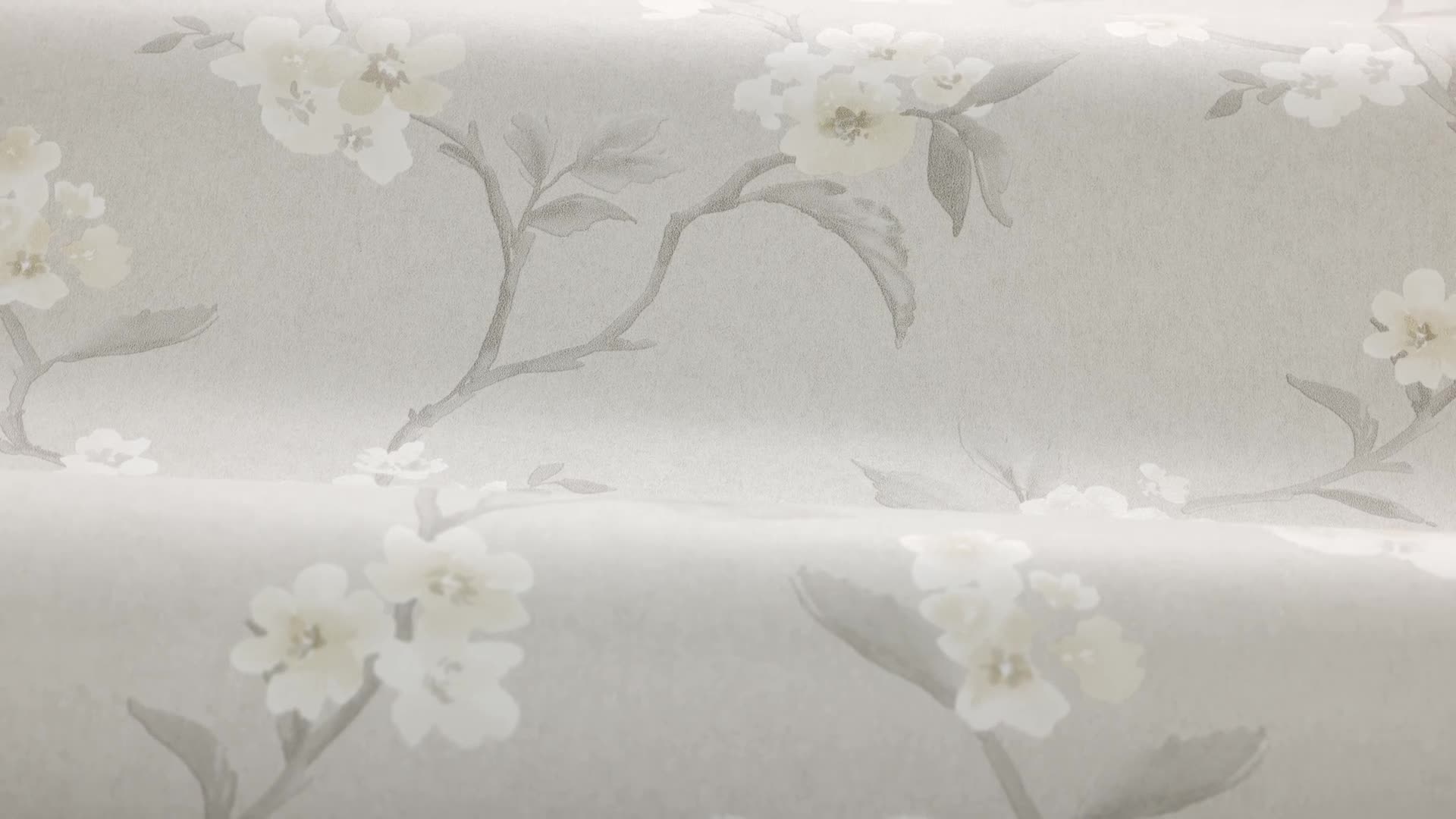 Halványszürke tapéta klasszikus romantikus virág mintával