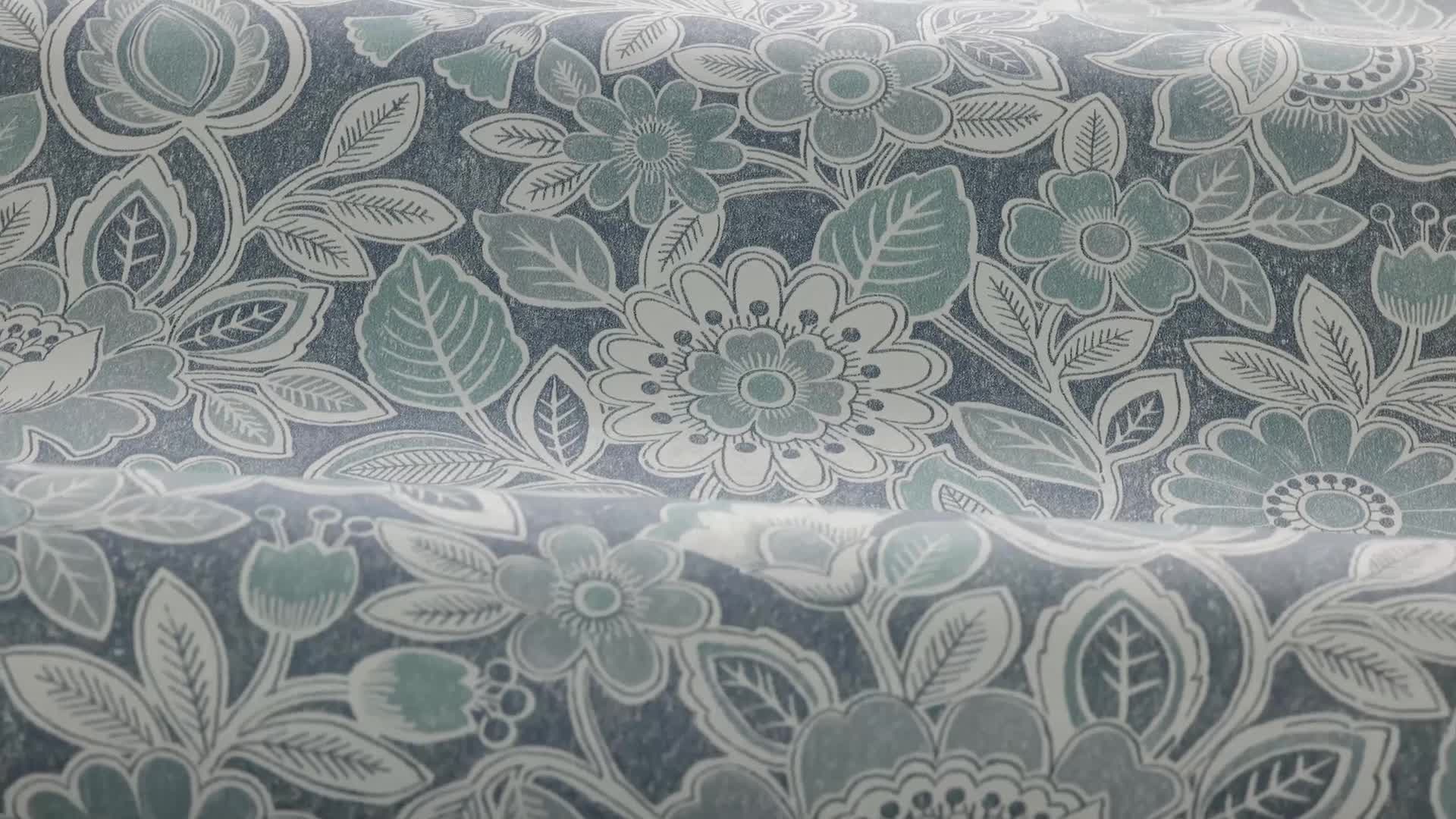 Design tapéta kék népies virágos mintával