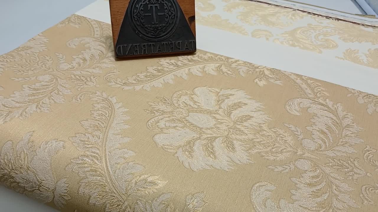 Sárga klasszikus barokk mintás olasz vinyl tapéta textiles strukturával