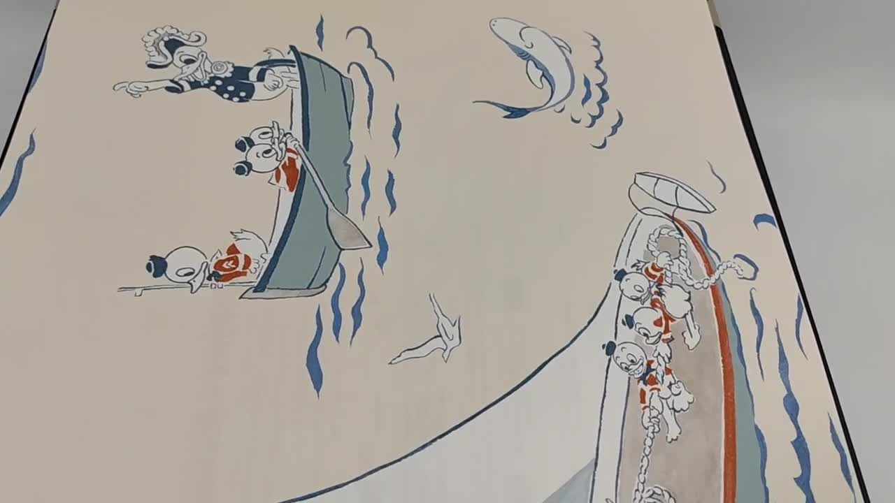 Enyhe beige alapon kalsszikus Disney hajós Donald kacsa mintás gyerek design tapéta