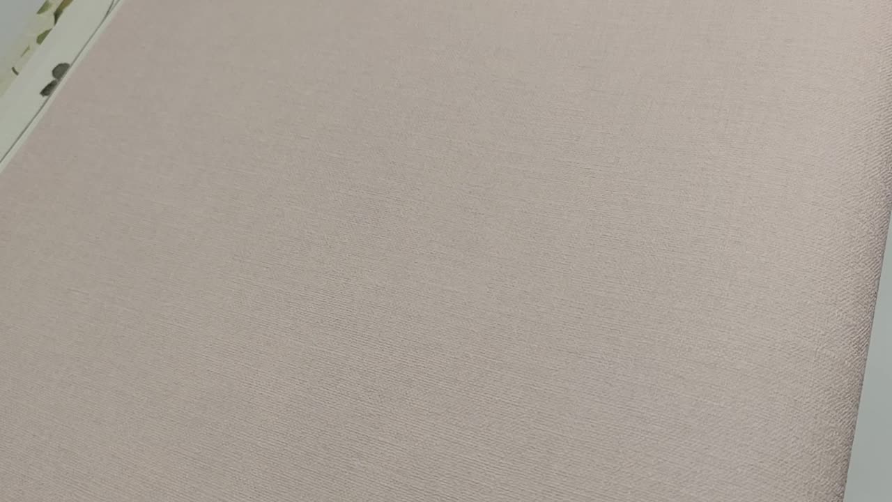 Dekor tapéta textilhatású mintával púder rózsaszín színben