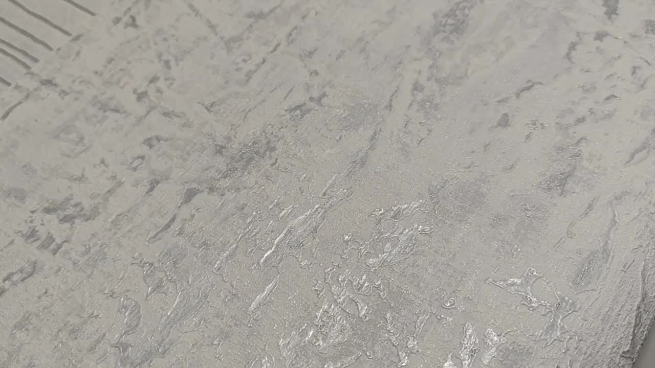 Fehér színű luxus tapéta koptatott ezüst felülettel