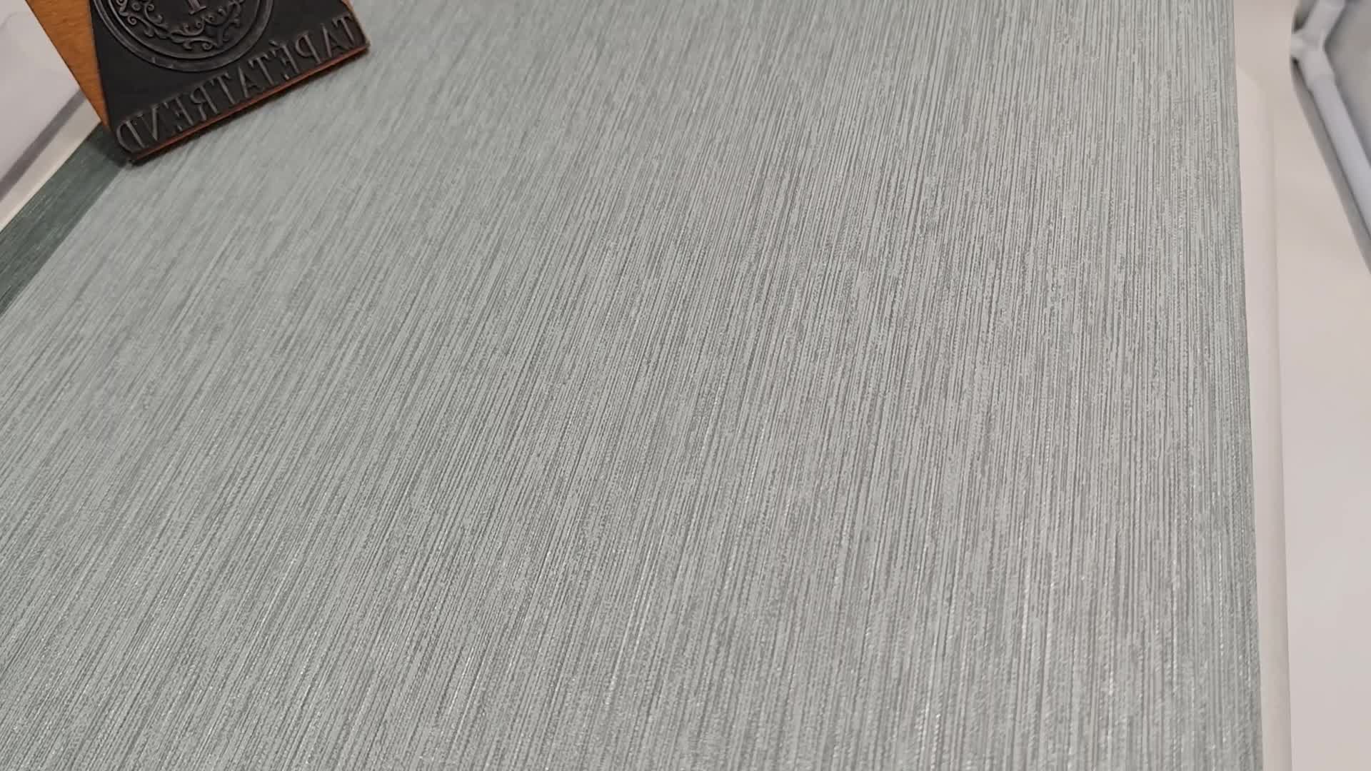 Dekor tapéta elegáns csíkos mintával halványzöld színben