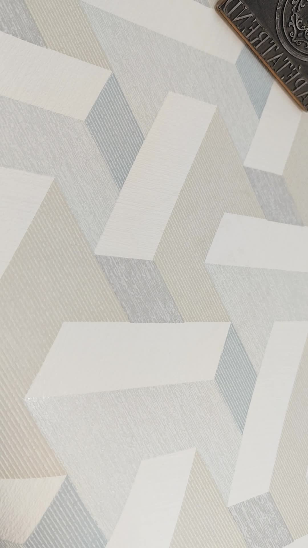 Dekor tapéta zöld beige térgeometria mintával