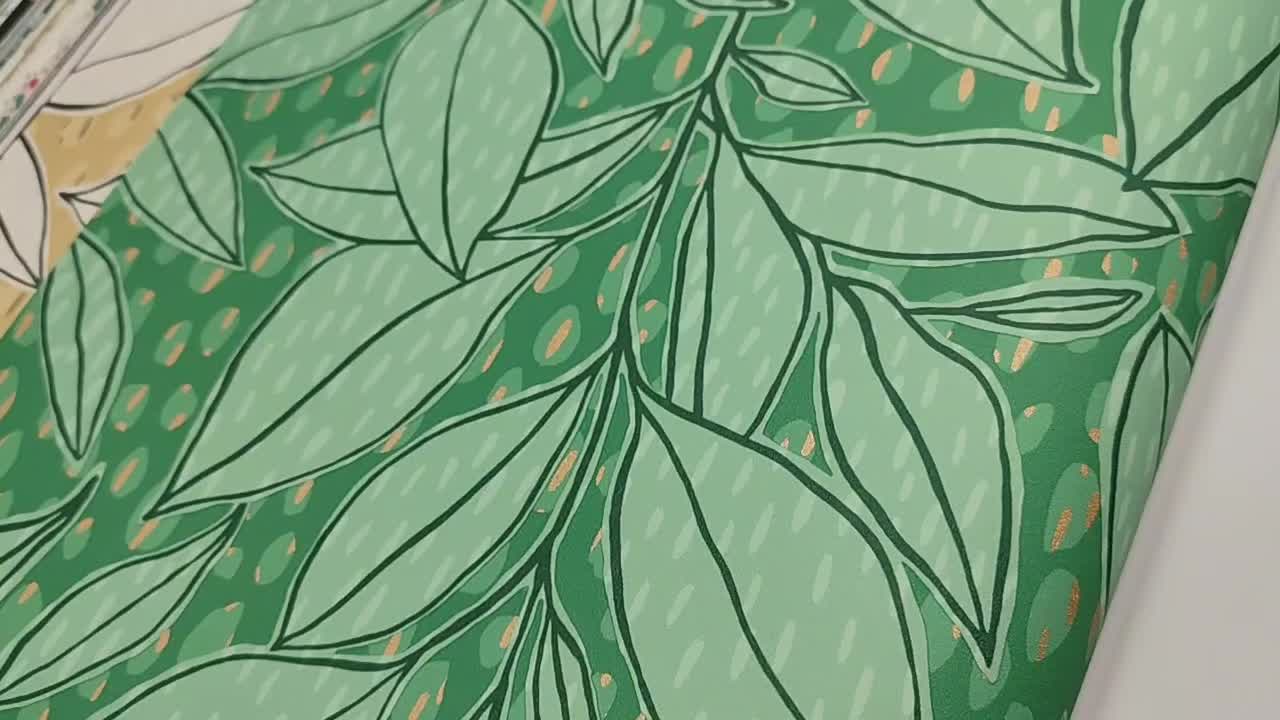 Dekor tapéta zöld levél mintával arany díszítéssel
