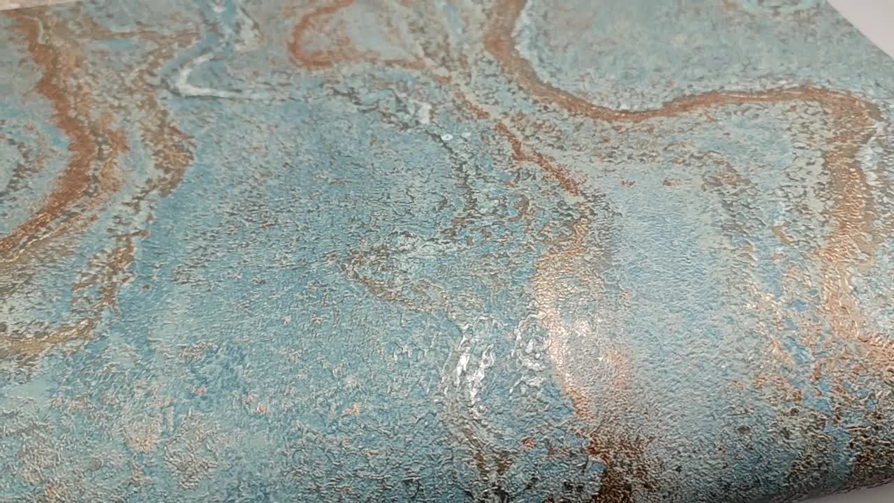 Márvány mintás vinyl tapéta világoskék arany mintával