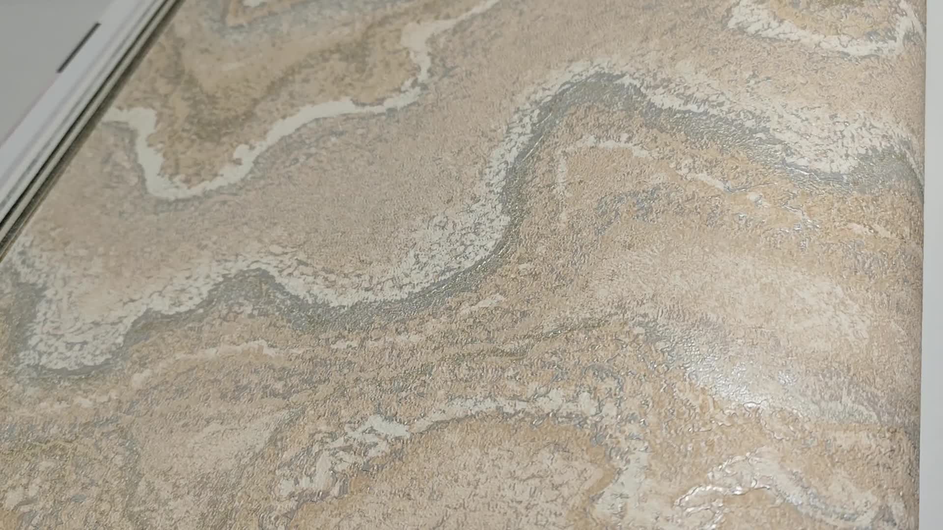 Márvány mintás vinyl tapéta bézs enyhe ezüst színben