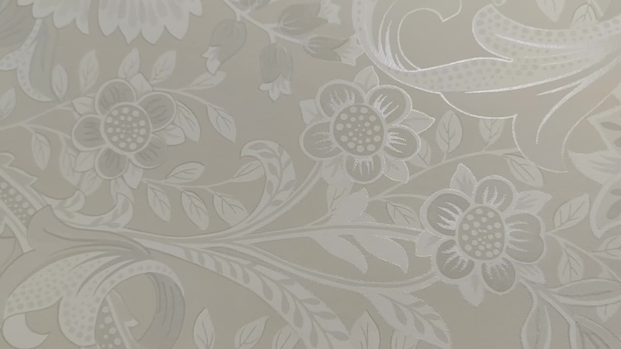 Angol stílusú virágmintás dekor tapéta natúr bézs színvilágban