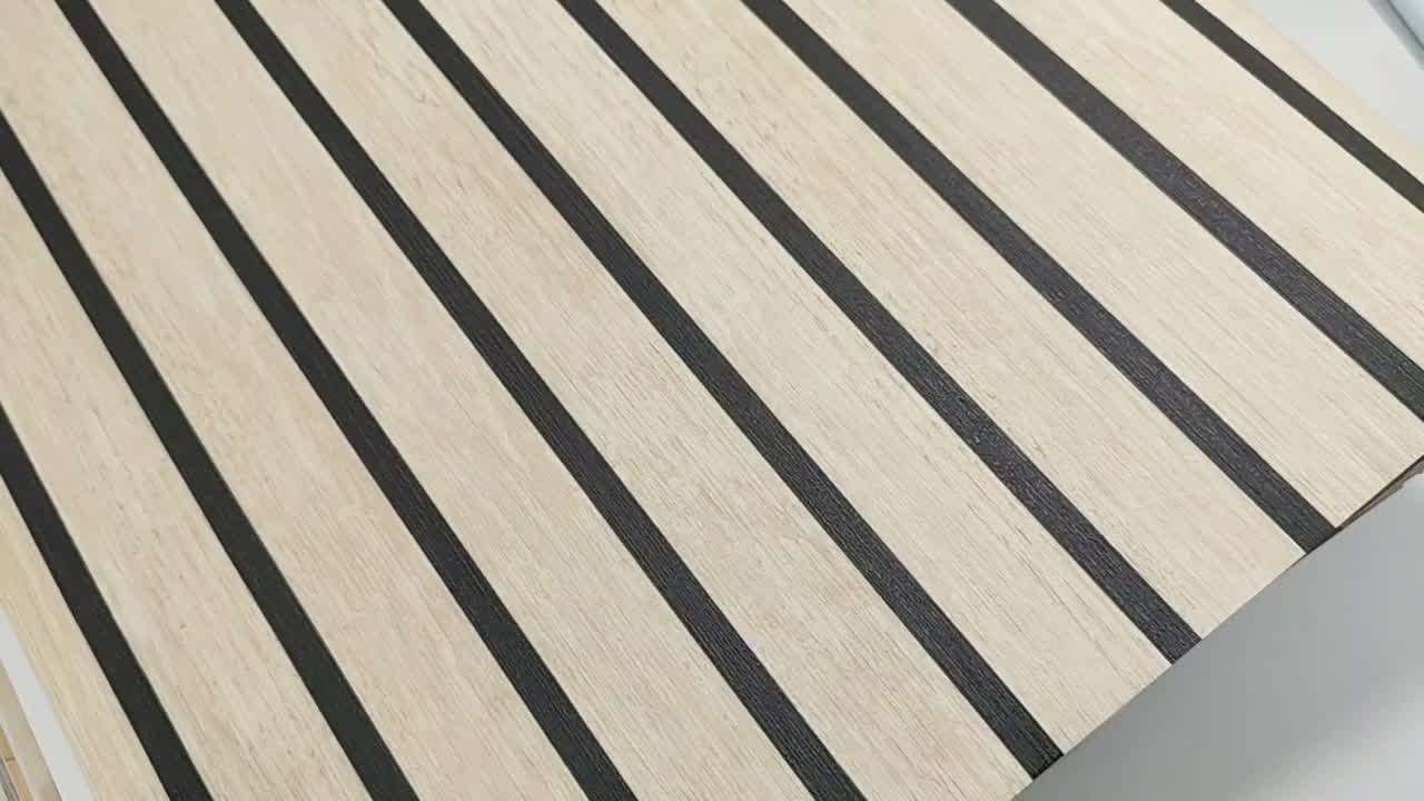 Dekor tapéta világosbarna dekor léc mintával