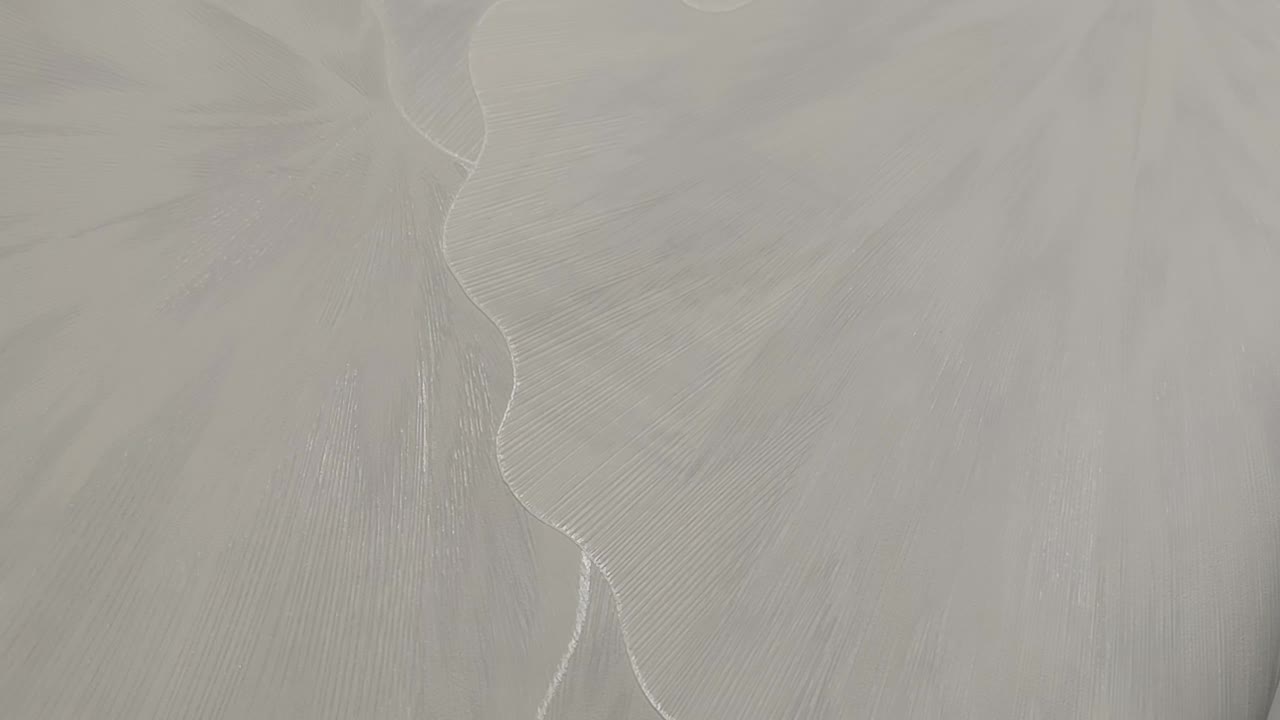 Dekor tapéta szürke anyagában mintás levél mintával