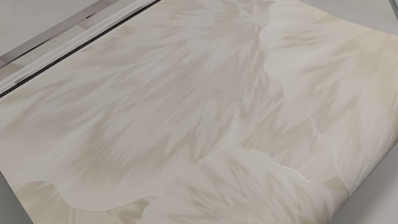 Bézs elegáns dekor tapéta leveles mintával