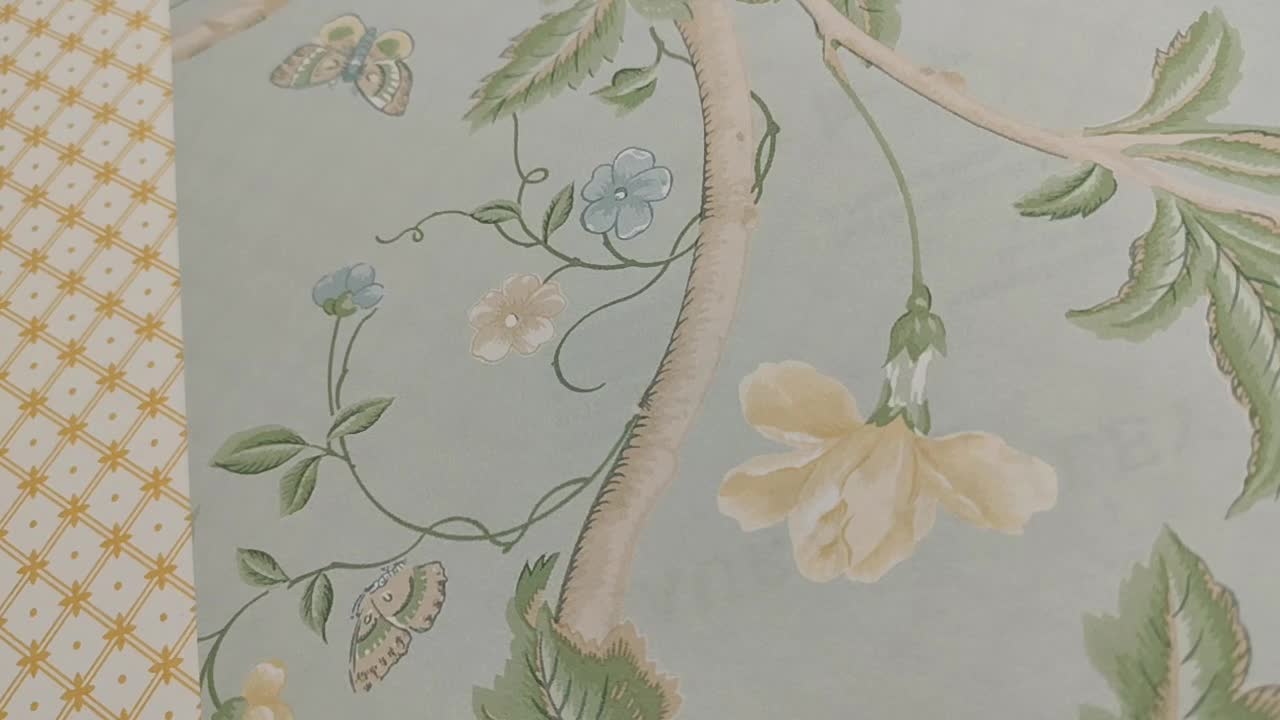 Klasszikus angol madár és virág mintás dekor tapéta kék alapon zöld, beige