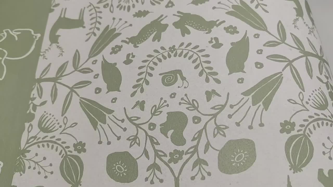 Gyerek tapéta erdei állat és nővény mintával zöld színben