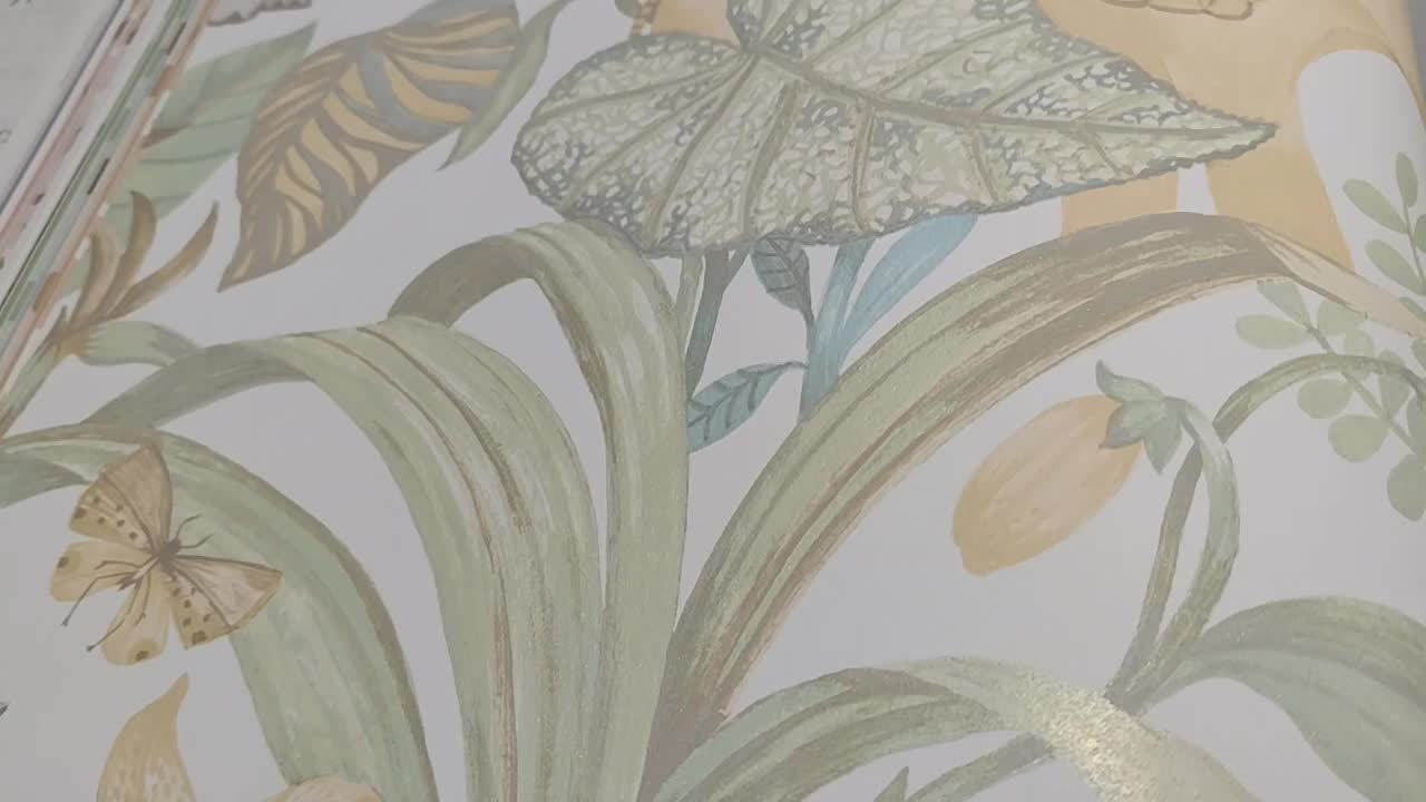 Gyerek tapéta afrikai állat elefánt zsiráf mintával fehér színben