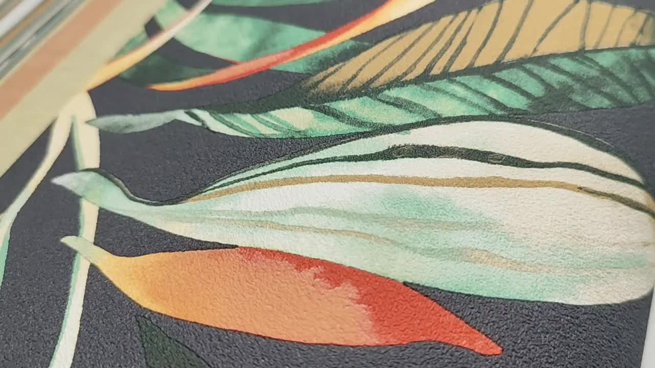 Trópusi leveles dekor tapéta fekete alapon színes levelekkel