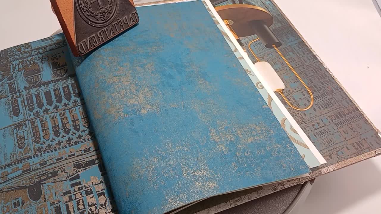 Petrolkék arany koptatott hatású design tapéta