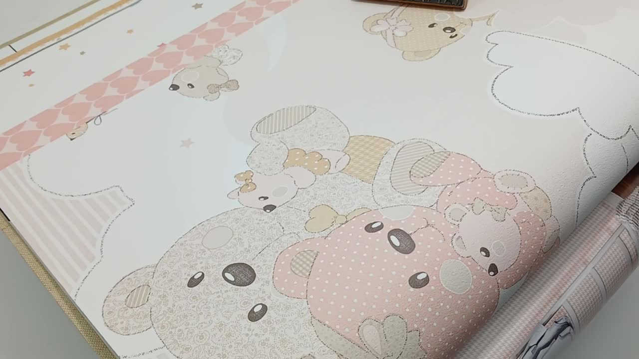 Maci mintás tapéta babaszobába