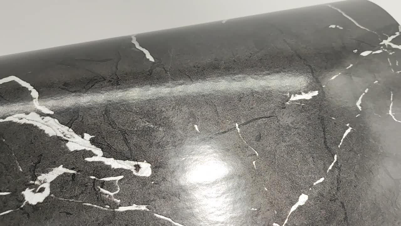 Fekete fényes felületű márvány mintás dekor tapéta