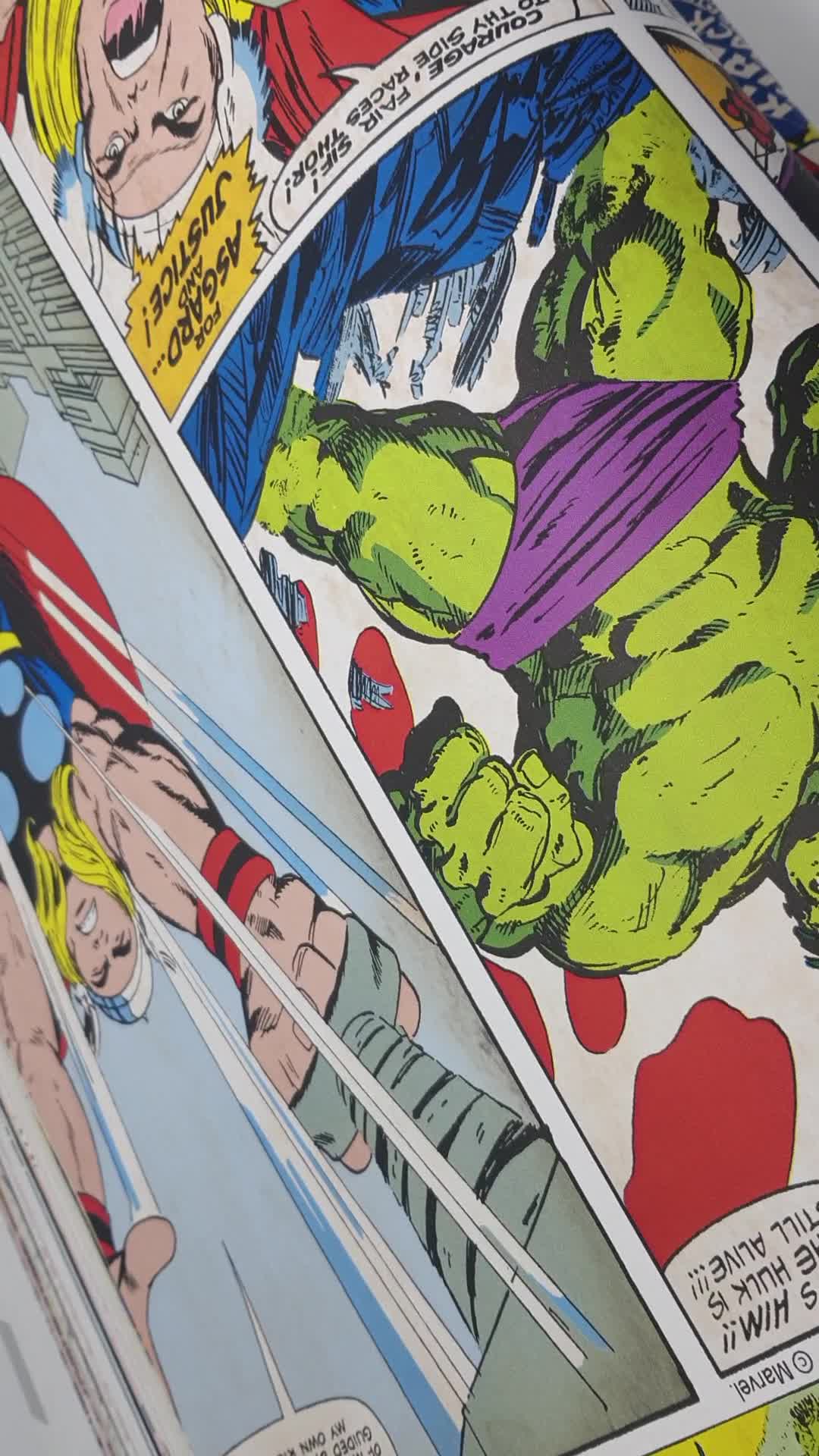 Marvel gyerek tapéta képregény mintával