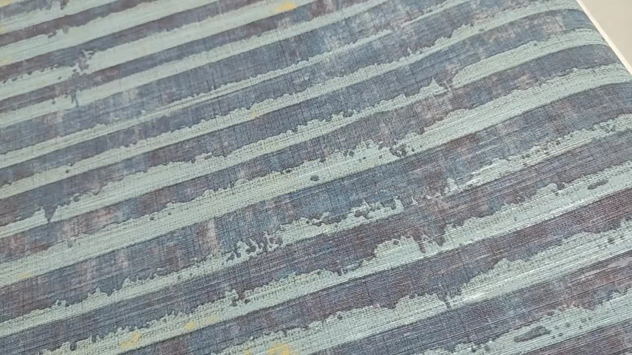 Kék hosszanti csíkos vlies parato design tapéta