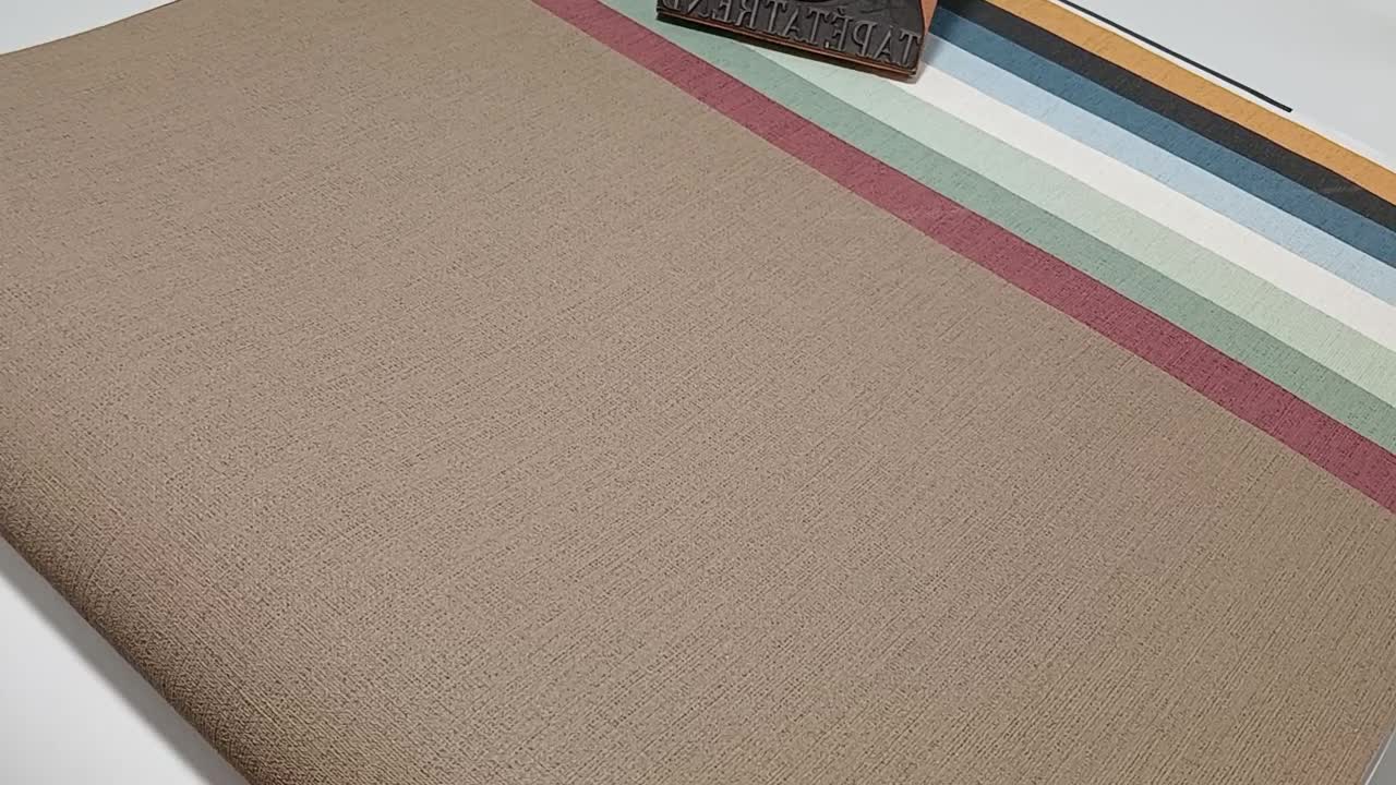 Barna egyszínű tapéta struktúrált felülettel